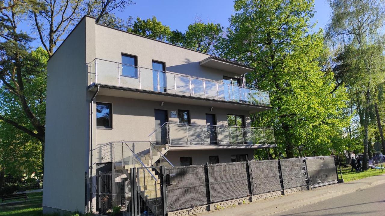 Domek W Parku Hel Exterior photo